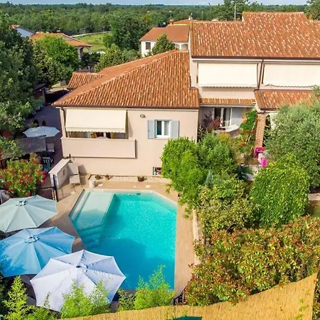 Villa Lidija Porec Exterior photo